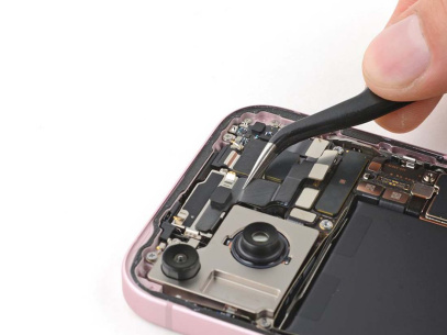 Замена фронтальной камеры iPhone 15