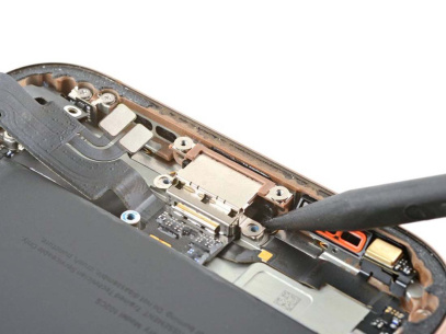 Замена разъема зарядки iPhone 16 Pro