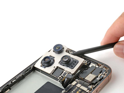 Замена фронтальной камеры iPhone 16 Pro
