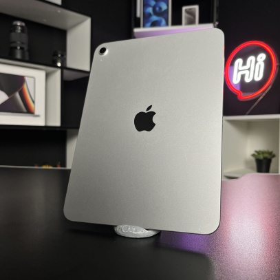 Уценка Apple iPad 11" (A16, 2025) Wi-Fi 256Gb Silver IMEI: 939V