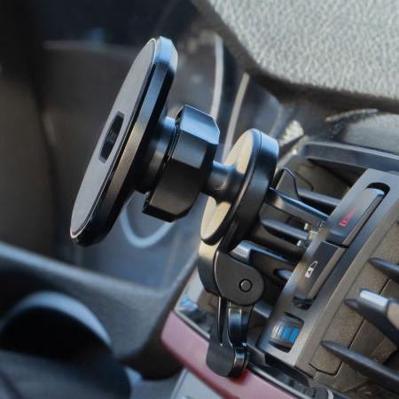 Автомобильный держатель Deppa Mage Safe для iPhone, магнитный (55186) Черный Автомобильный держатель Deppa Mage Safe для iPhone, магнитный (55186) Черный