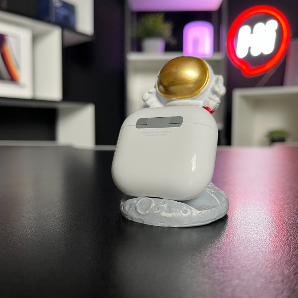 Уценка Кейс Apple AirPods 4 IMEI: P9QY