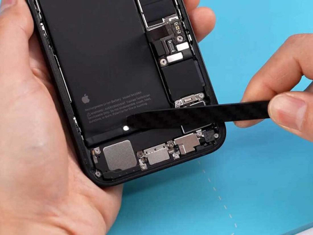 Замена аккумулятора iPhone 16e (cls Original)