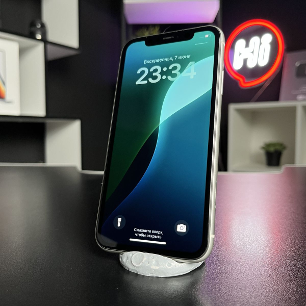 Trade in Apple iPhone 11 128Gb White IMEI: 6073