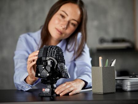 Конструктор LEGO STAR WARS "Шлем Дарта Вейдера" (75304)