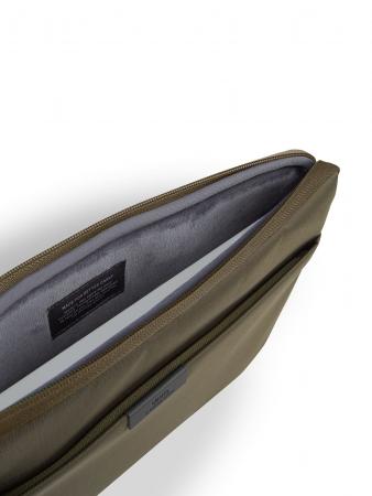 Чехол UNIQ для ноутбуков 14" Bergen Nylon Laptop sleeve (BERGEN(14)-OLVGREEN) Olive Green