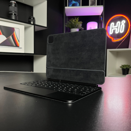 Уценка Apple Magic Keyboard для iPad Pro 11" M4 2024 (MWR23) Black IMEI: WCTG