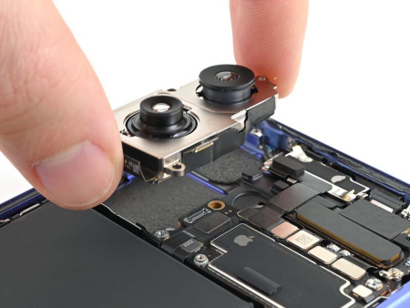 Замена основной камеры iPhone 16 Замена основной камеры iPhone 16