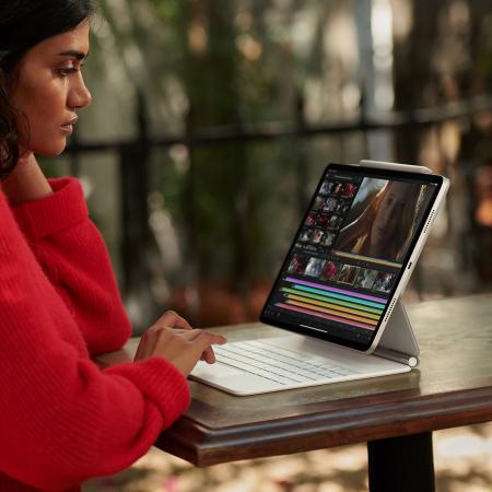 Apple iPad Pro 11" (M1, 2021, 3 gen) Wi-Fi + Cellular 2Tb Silver, серебристый Apple iPad Pro 11" (M1, 2021, 3 gen) Wi-Fi + Cellular 2Tb Silver, серебристый