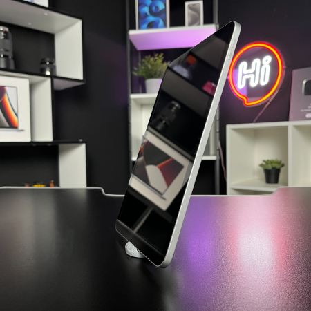 Уценка Apple iPad 11" (A16, 2025) Wi-Fi 256Gb Silver IMEI: YM6M