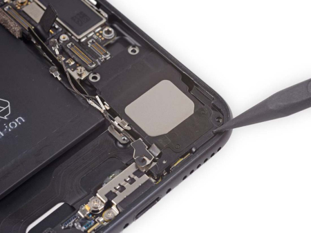 Замена нижнего шлейфа iPhone 7