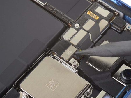 Замена антенны NFC iPhone 13