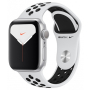 Apple Watch Nike+ Series 5, 44 мм, корпус из алюминия серебристого цвета, спортивный ремешок Nike цвета «чистая платина/чёрный»